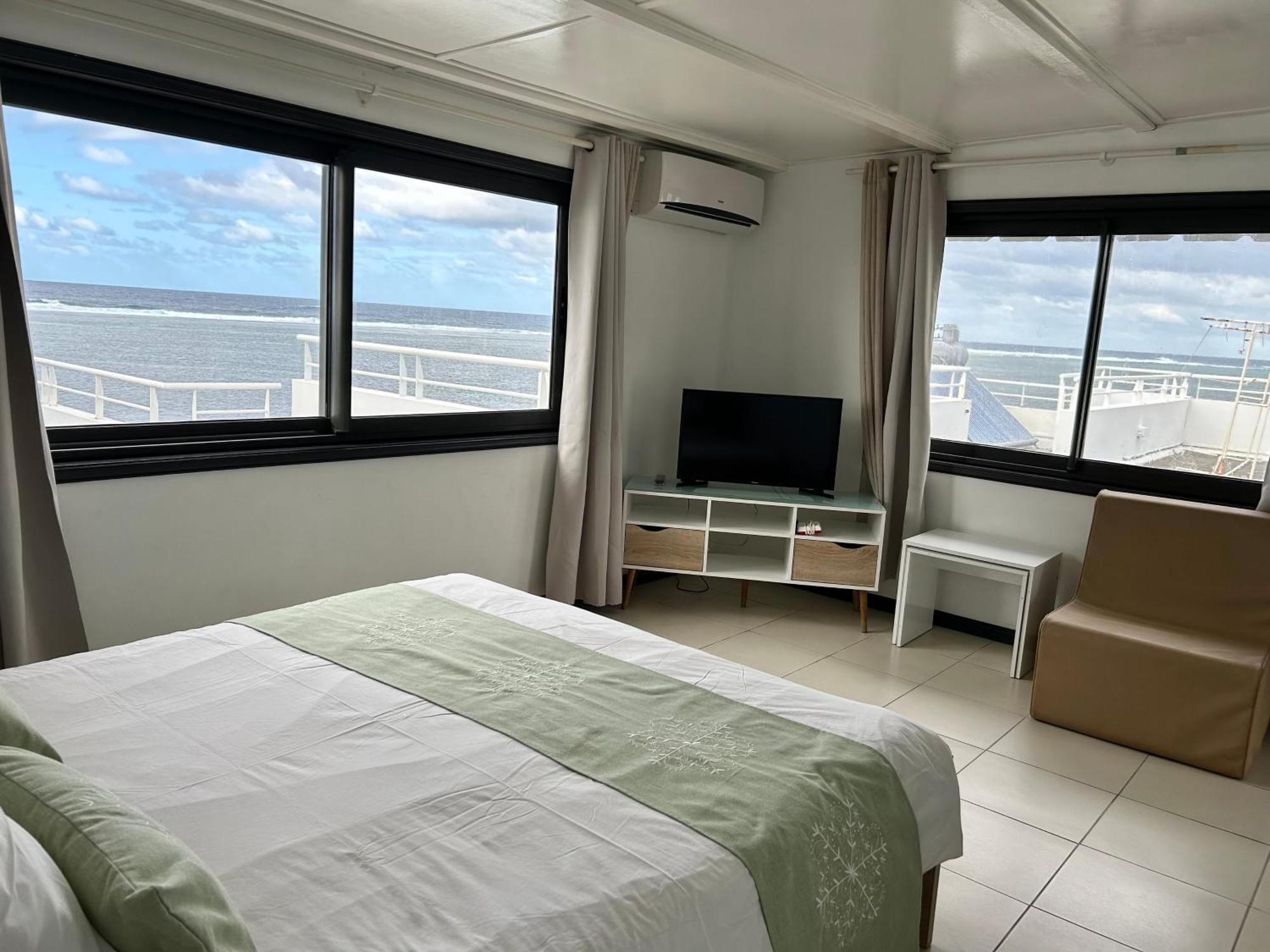 Blue Beryl Guest House Blue Bay Exterior foto
