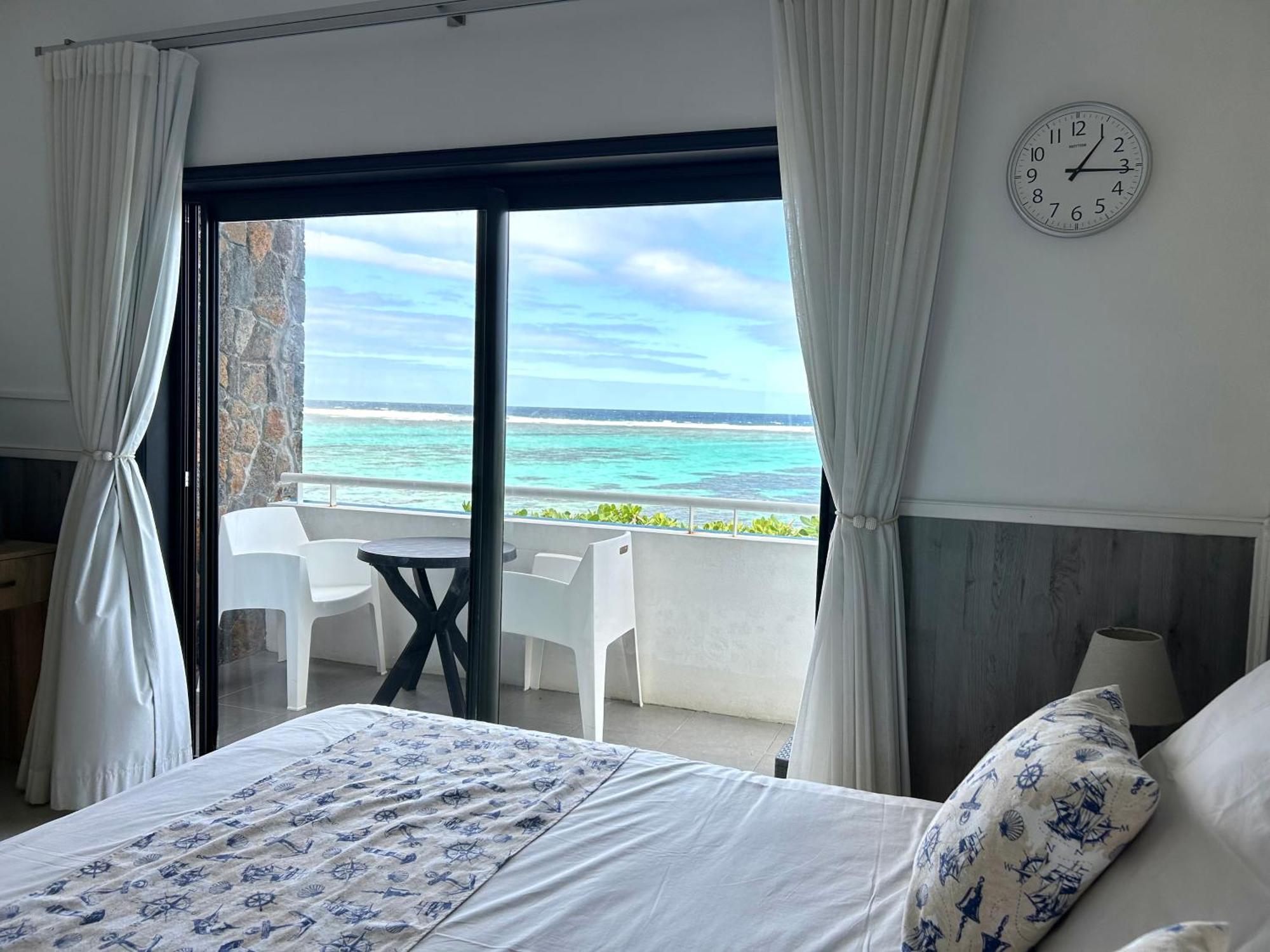 Blue Beryl Guest House Blue Bay Exterior foto